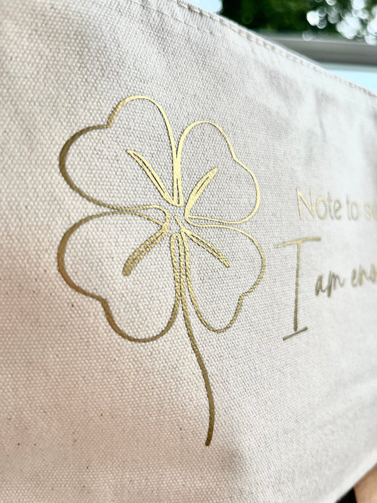 Tasche mit Reißverschluss "I am enough"